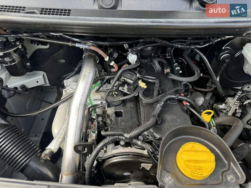 Вантажний фургон Renault Master 2019 в Рівному