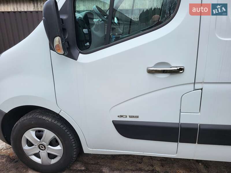 Грузовой фургон Renault Master 2015 в Житомире