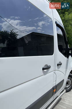 Микроавтобус Renault Master 2015 в 