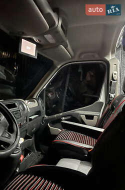 Микроавтобус Renault Master 2015 в 