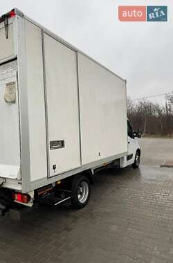 Грузовой фургон Renault Master 2014 в 