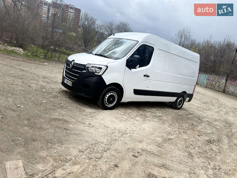 Грузовой фургон Renault Master 2020 в 