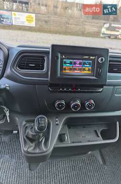 Грузовой фургон Renault Master 2020 в 