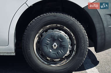 Грузовой фургон Renault Master 2016 в 