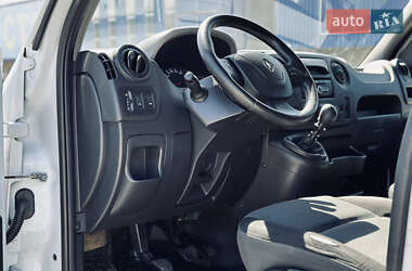 Грузовой фургон Renault Master 2016 в 