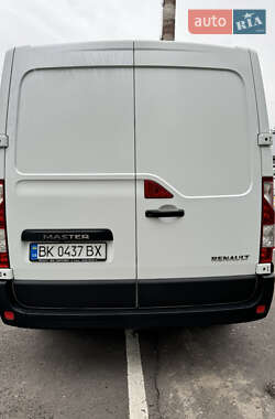 Грузовой фургон Renault Master 2017 в 