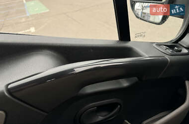 Грузовой фургон Renault Master 2017 в 