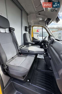 Грузовой фургон Renault Master 2021 в 