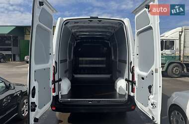 Грузовой фургон Renault Master 2021 в 