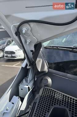 Грузовой фургон Renault Master 2021 в 
