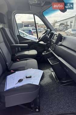 Грузовой фургон Renault Master 2021 в 