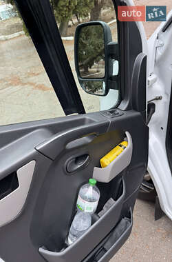Микроавтобус Renault Master 2015 в 