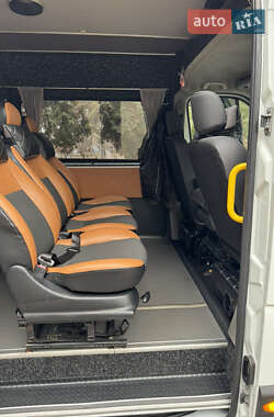Микроавтобус Renault Master 2015 в 