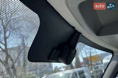 Вантажний фургон Renault Master 2020 в 