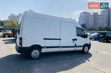 Грузовой фургон Renault Master 2004 в 