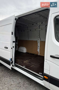 Грузовой фургон Renault Master 2020 в 