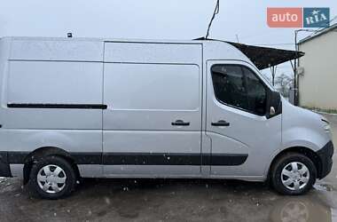 Грузовой фургон Renault Master 2013 в 