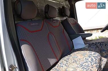 Грузопассажирский фургон Renault Master 2004 в 