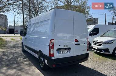 Грузовой фургон Renault Master 2021 в 