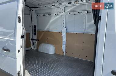 Грузовой фургон Renault Master 2021 в 