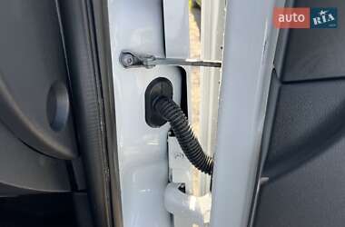 Грузовой фургон Renault Master 2021 в 