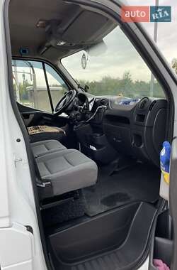 Микроавтобус Renault Master 2015 в  фото 5 Микроавтобус Renault Master 2015 в