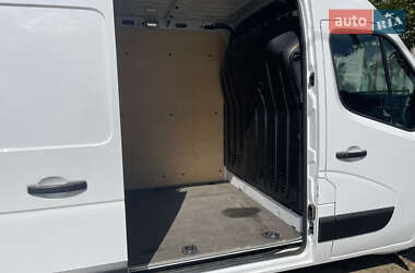 Грузовой фургон Renault Master 2019 в 