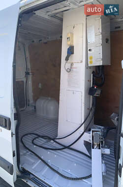Автовышка Renault Master 2009 в 