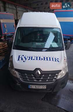Грузовой фургон Renault Master 2015 в Киеве