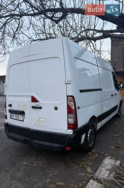 Грузовой фургон Renault Master 2016 в 