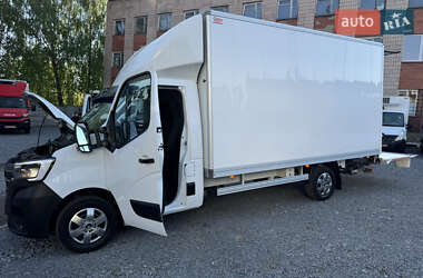 Грузовой фургон Renault Master 2022 в 