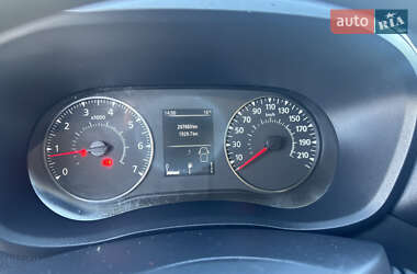 Грузовой фургон Renault Master 2021 в 
