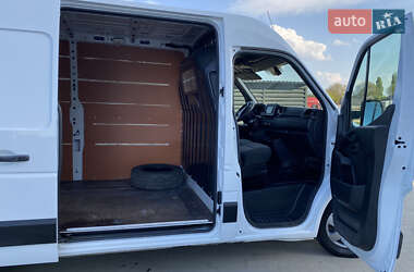 Грузовой фургон Renault Master 2021 в 