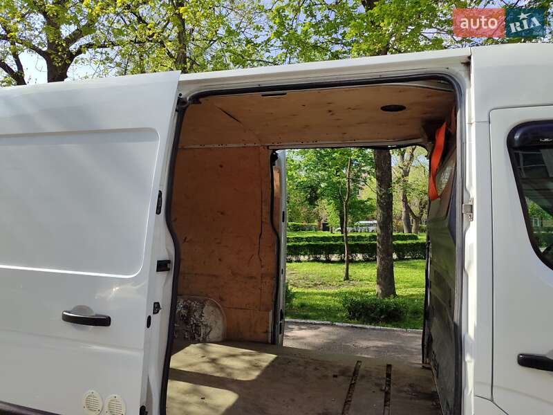 Грузовой фургон Renault Master 2017 в Белой Церкви