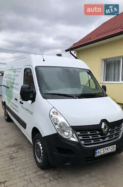 Вантажний фургон Renault Master 2015 в Луцьку
