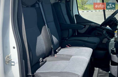 Грузовой фургон Renault Master 2015 в 