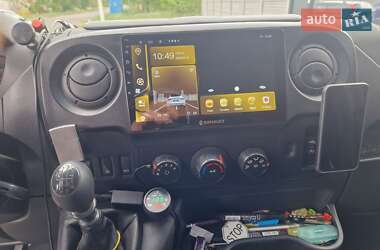 Грузовой фургон Renault Master 2018 в 