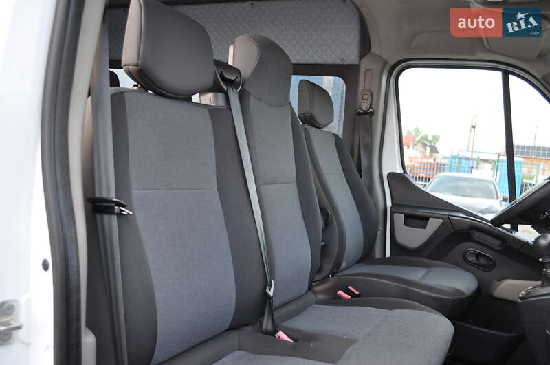 Микроавтобус Renault Master 2017 в Киеве фото 45 Микроавтобус Renault Master 2017 в Киеве