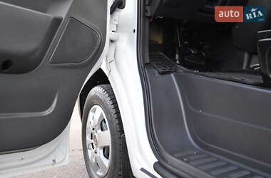 Микроавтобус Renault Master 2017 в Киеве фото 58 Микроавтобус Renault Master 2017 в Киеве