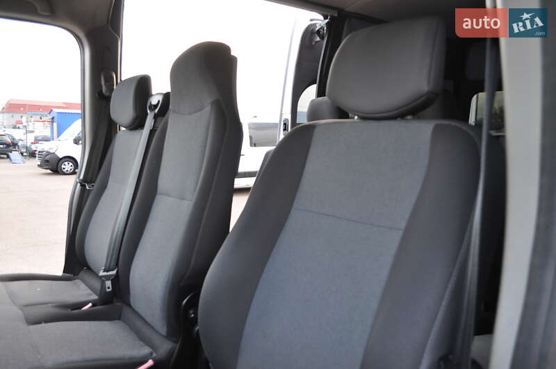 Микроавтобус Renault Master 2017 в Киеве фото 61 Микроавтобус Renault Master 2017 в Киеве