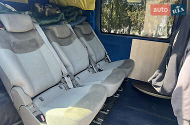 Вантажопасажирський фургон Renault Master 2001 в 