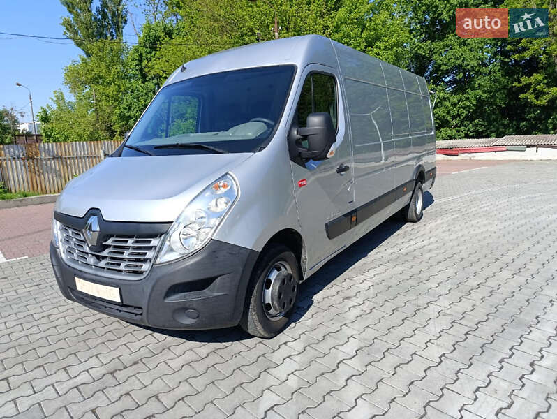 Грузовой фургон Renault Master 2017 в 