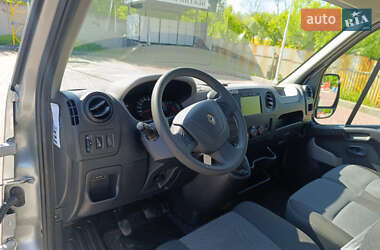 Грузовой фургон Renault Master 2017 в 