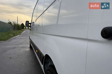 Вантажний фургон Renault Master 2021 в 