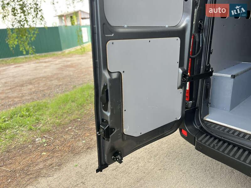 Вантажний фургон Renault Master 2021 в Дубні