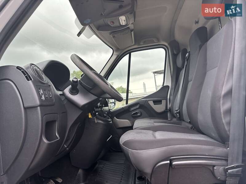 Грузовой фургон Renault Master 2018 в Нововолынске