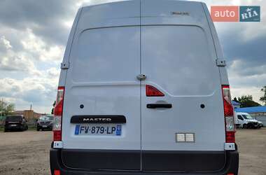 Грузовой фургон Renault Master 2021 в 