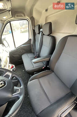 Вантажний фургон Renault Master 2021 в 