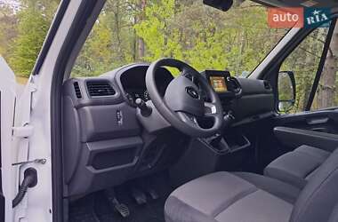 Грузовой фургон Renault Master 2022 в 