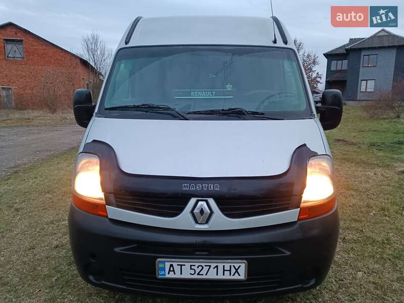 Вантажопасажирський фургон Renault Master 2008 в Коломиї